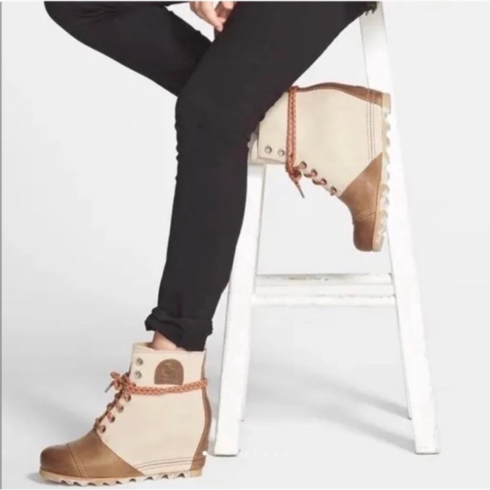 Sorel Beige & Brown Lace-Up Wedge Ankle Boots